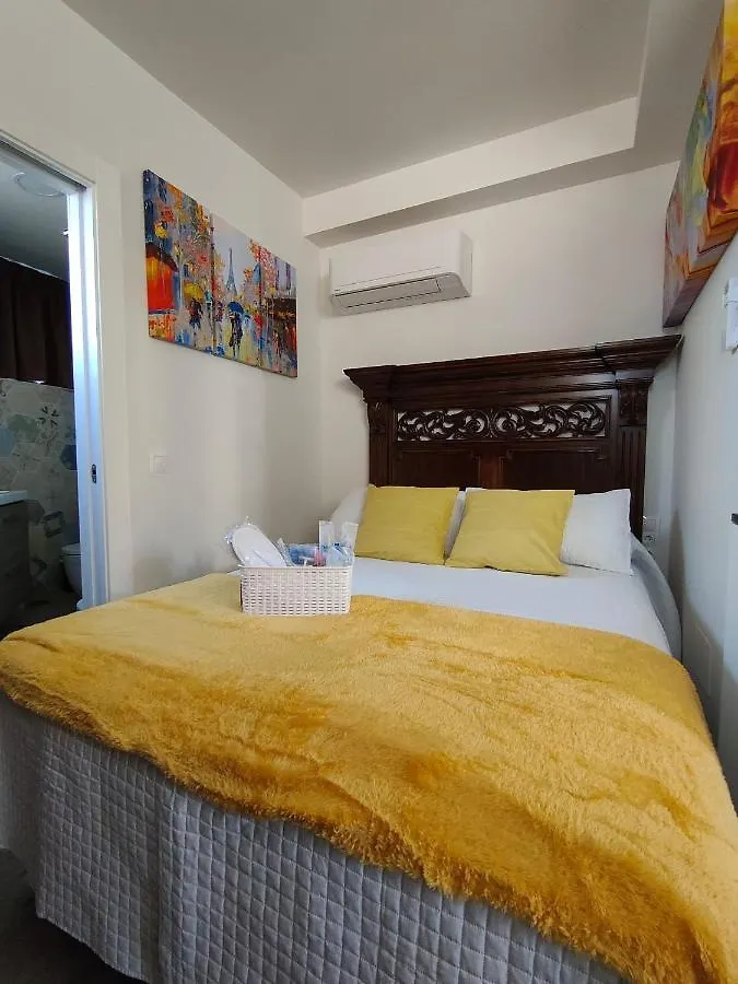 Fermarca De La Torre Apartamentos De Lujo En Malaga 0*,